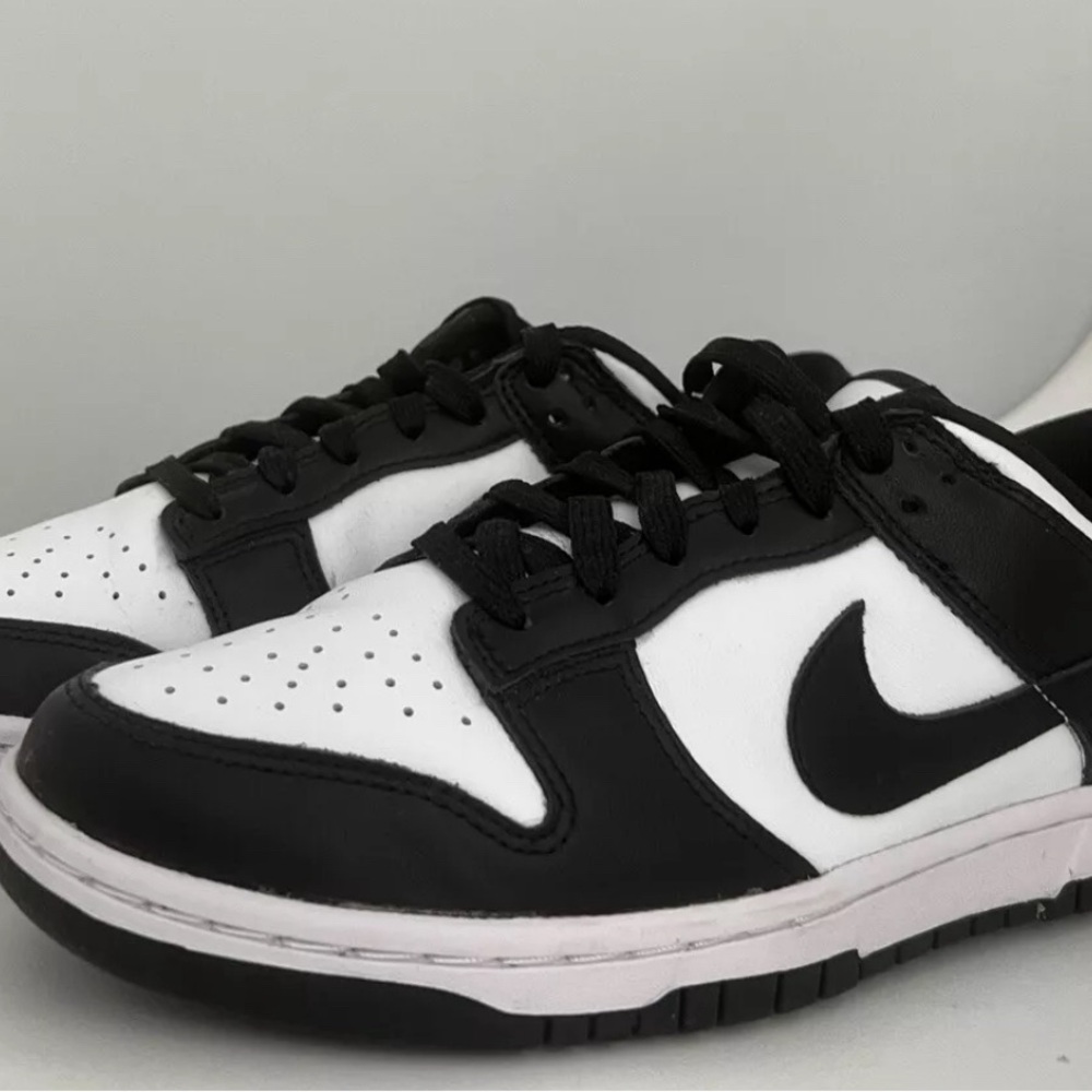 Nike Black and White Sneakers